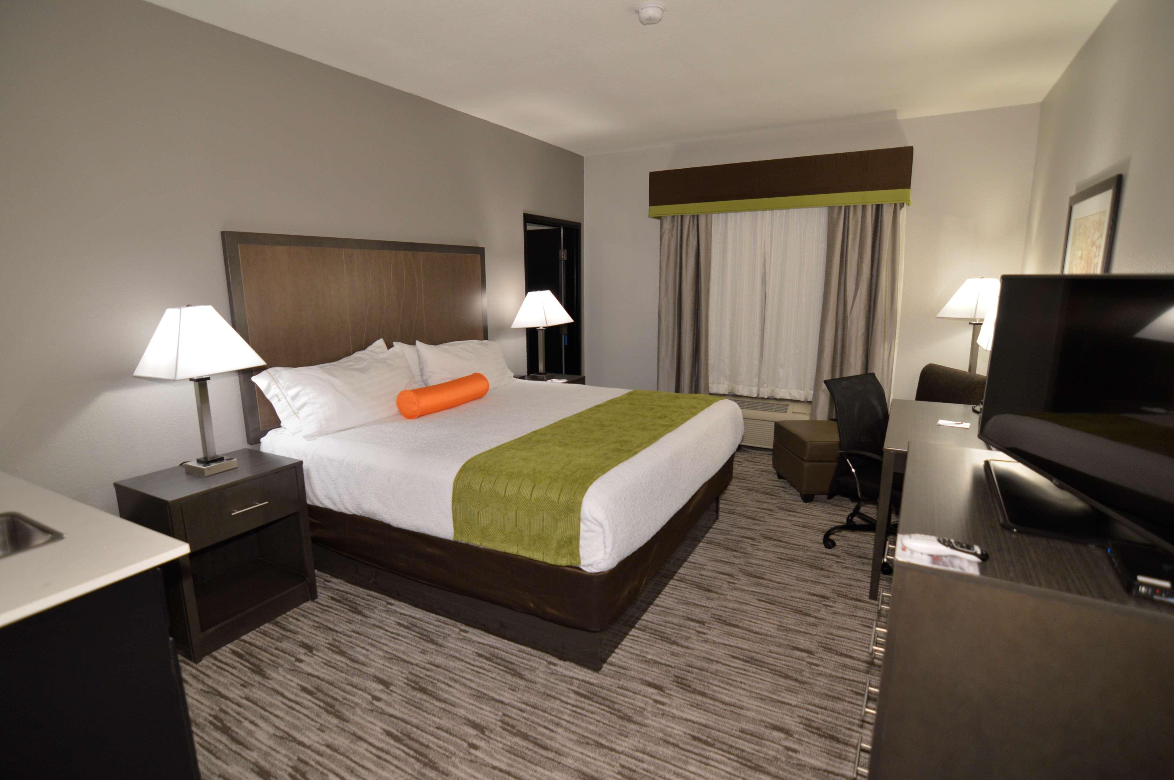 Best Western Plus Liberal Hotel & Suites Bagian luar foto