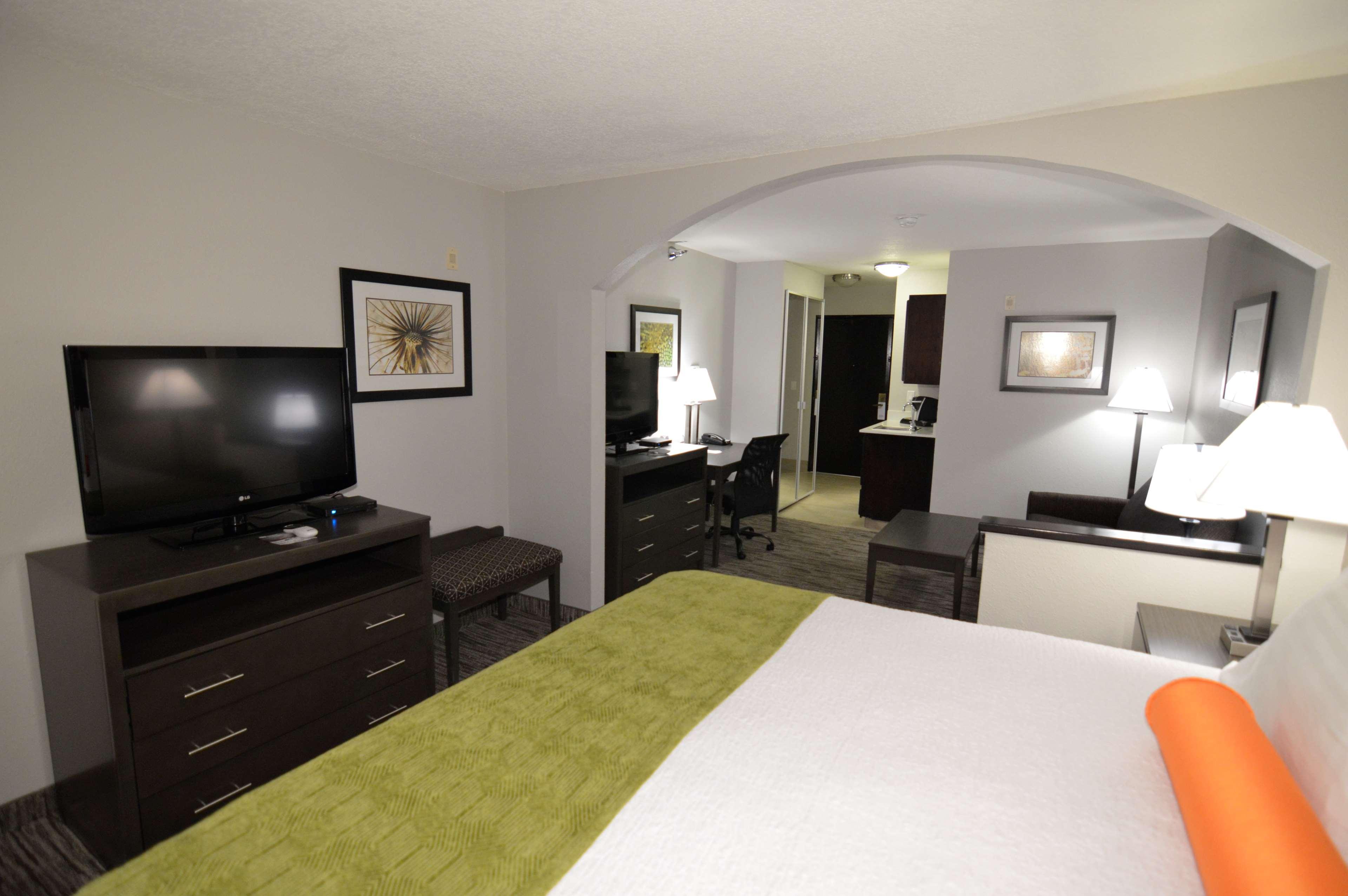 Best Western Plus Liberal Hotel & Suites Bagian luar foto