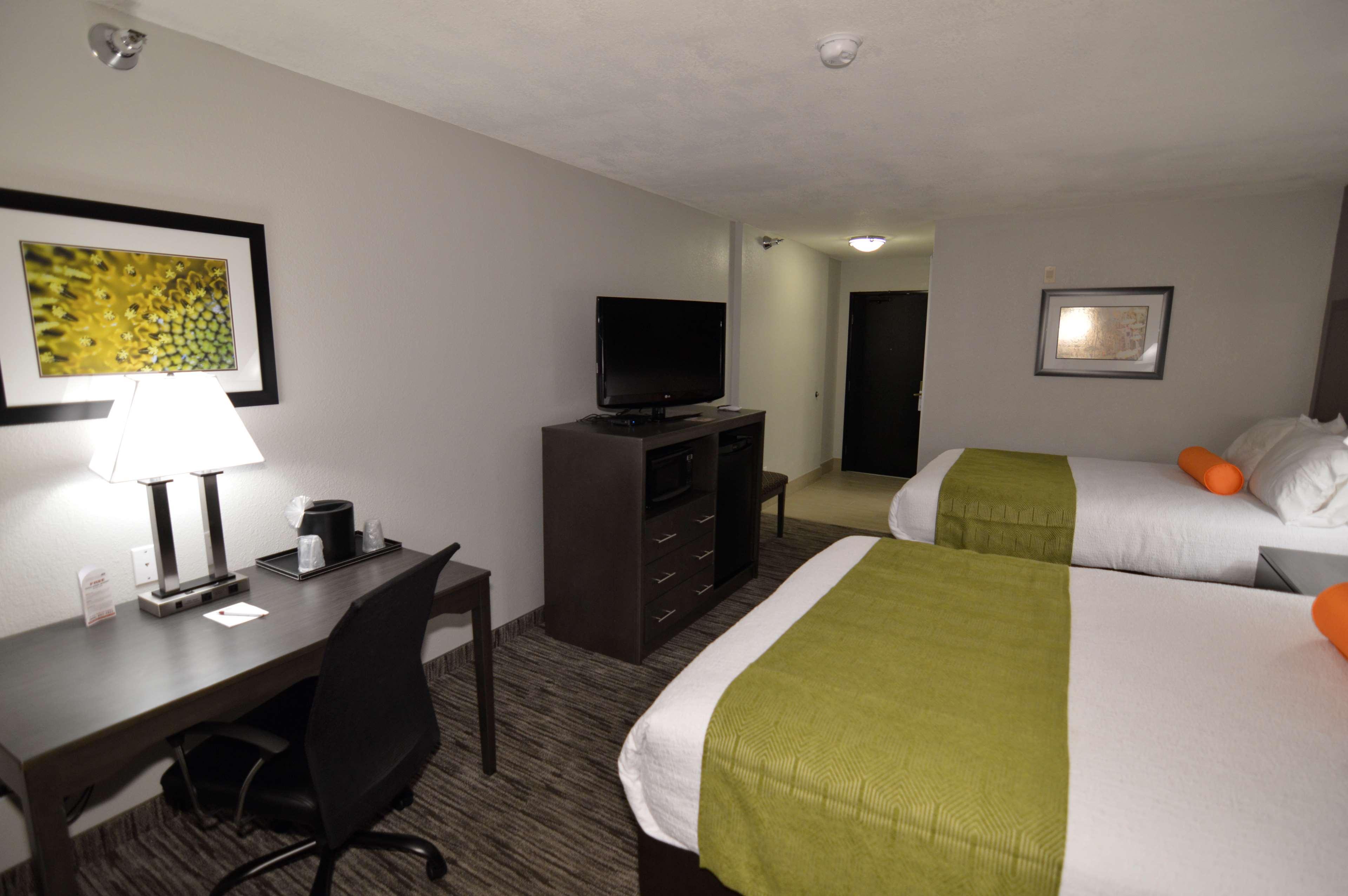 Best Western Plus Liberal Hotel & Suites Bagian luar foto
