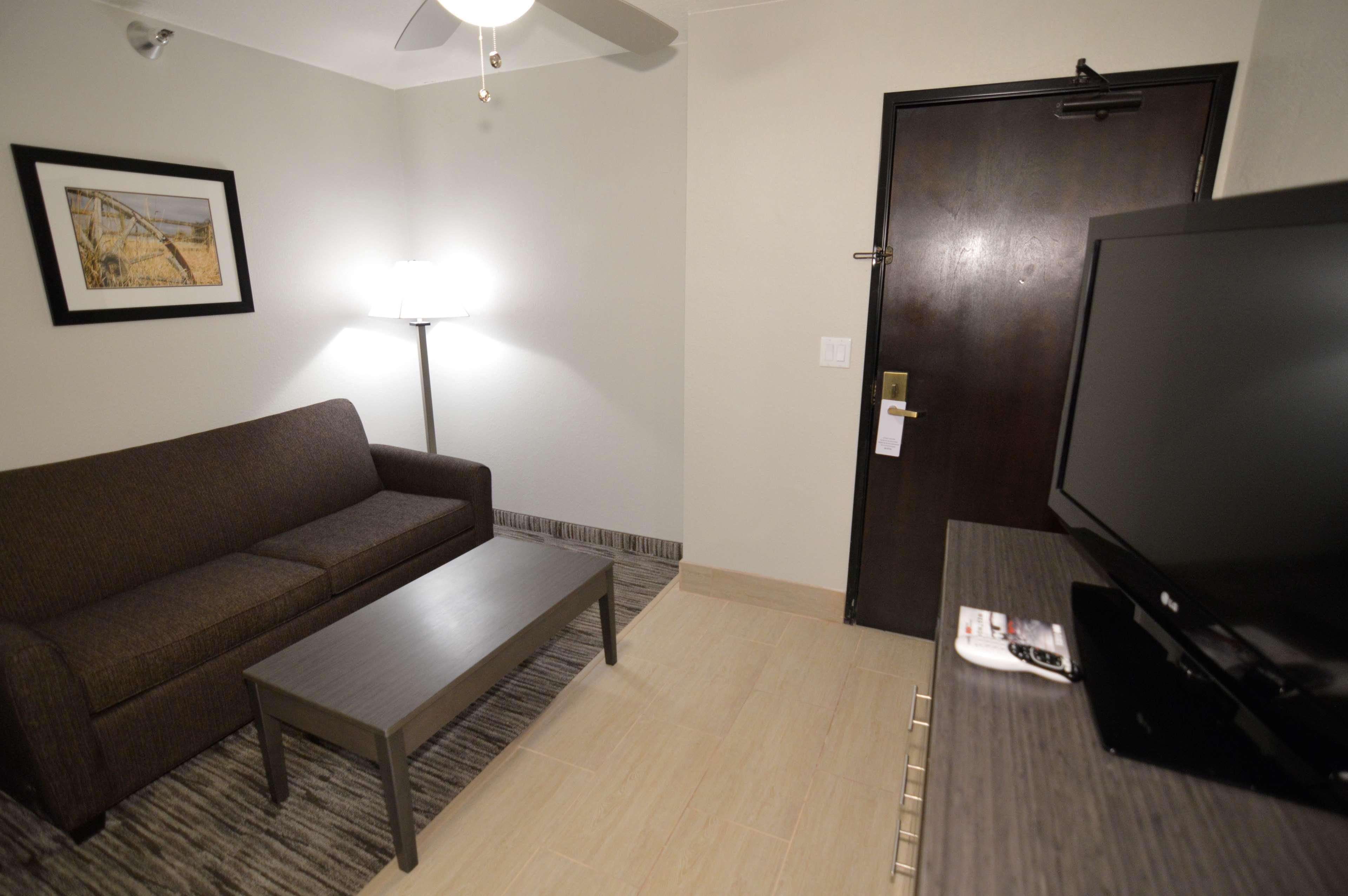 Best Western Plus Liberal Hotel & Suites Bagian luar foto