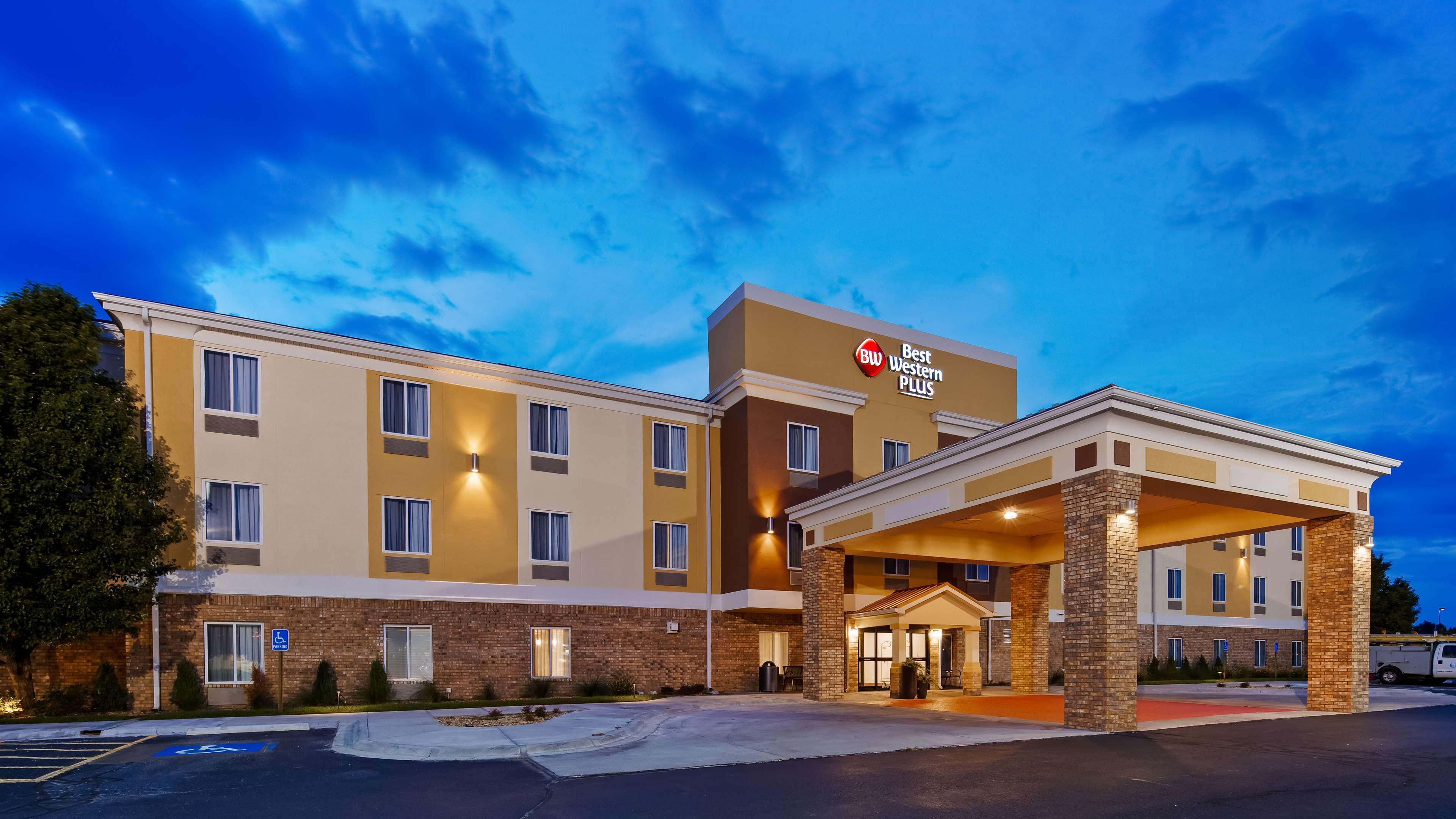 Best Western Plus Liberal Hotel & Suites Bagian luar foto